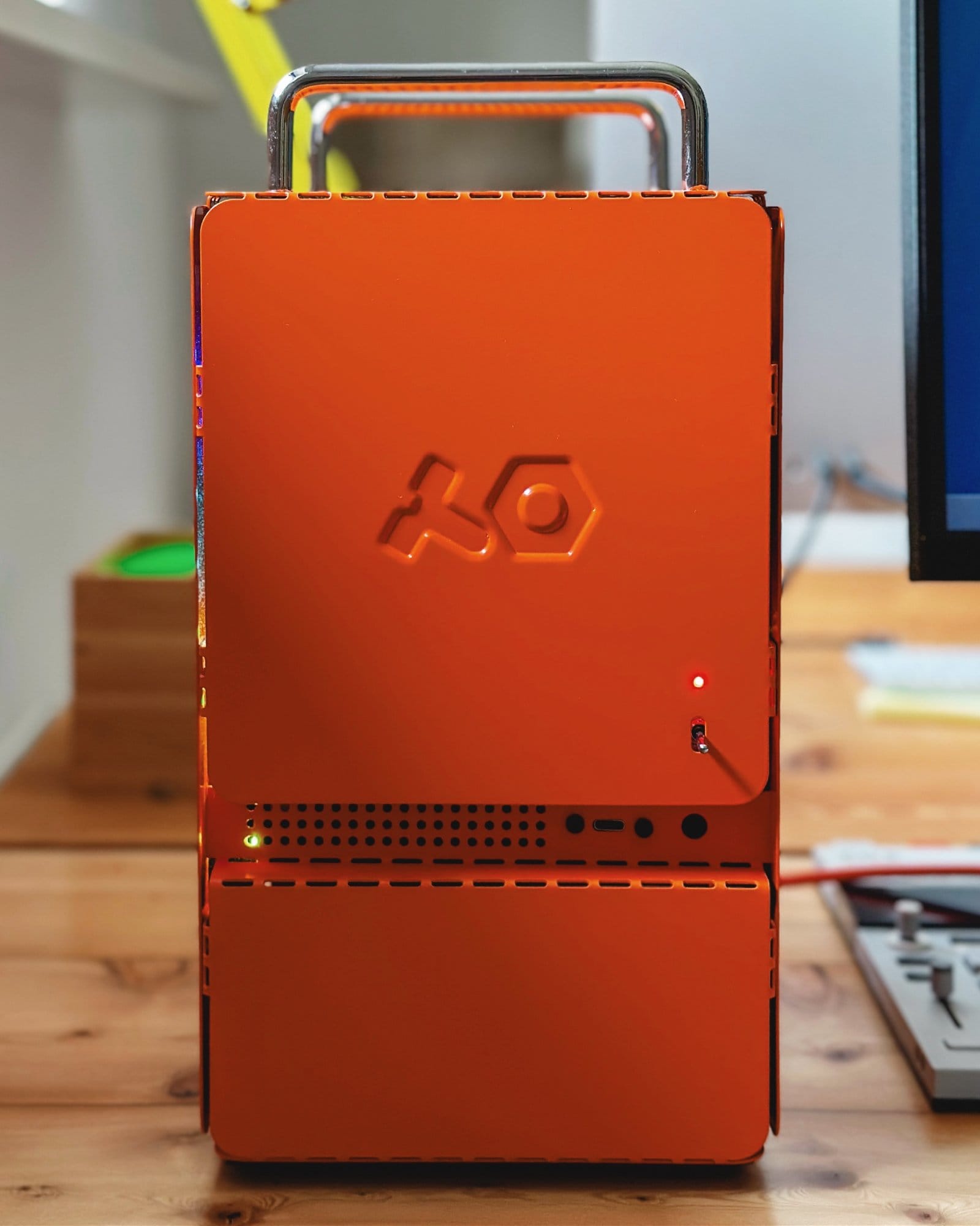 Aesthetic Mini PC Desk Setup in Germany